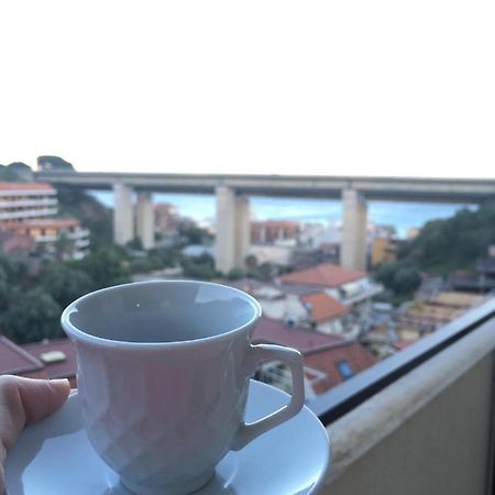 Casa Vacanze, A Due Passi Da Taormina Apartman Letojanni Kültér fotó