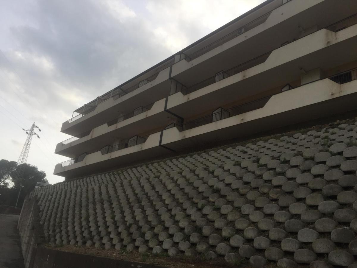 Casa Vacanze, A Due Passi Da Taormina Apartman Letojanni Kültér fotó